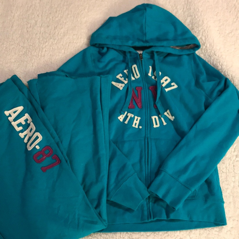 Aeropostale sweat outfit